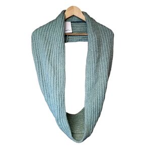 NWT LC Lauren Conrad Seafoam Infinity Scarf